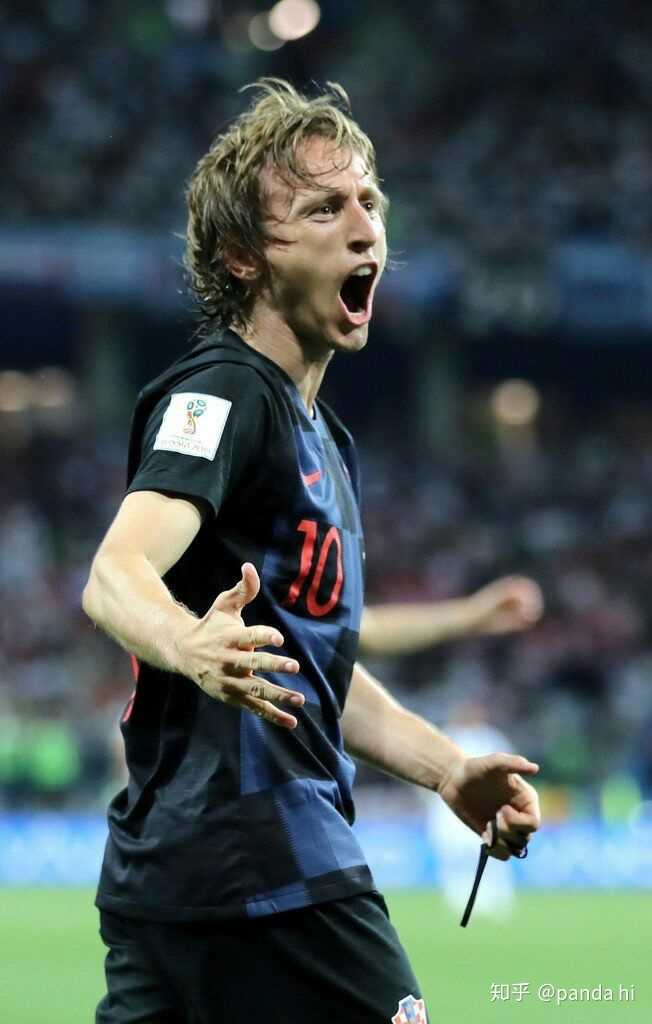 TheShy泪目图火了，IG全面翻盘，Elk小丑登上热搜，Bin成为吸血鬼