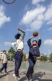 对张志